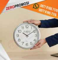 jam dinding