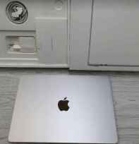 MACBOOK AIR M4 2026