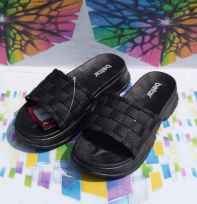 Sandal wanita