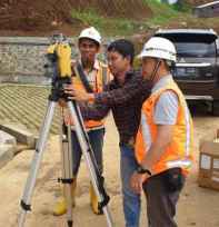 Topcon