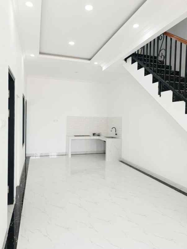 rumah jakarta timur