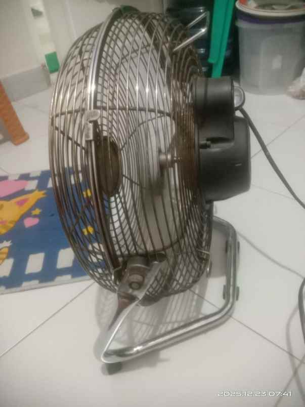 elektronik lain taman sari