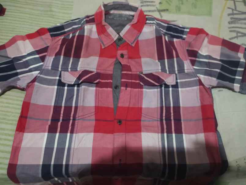 baju dan jas tenggilis mejoyo