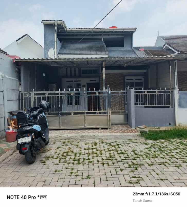 rumah tanah sereal