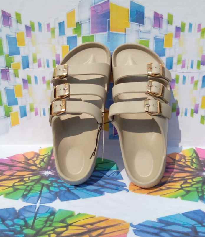 sepatu dan sandal tangerang selatan