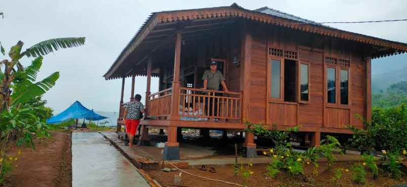 bangunan dan interior parongpong