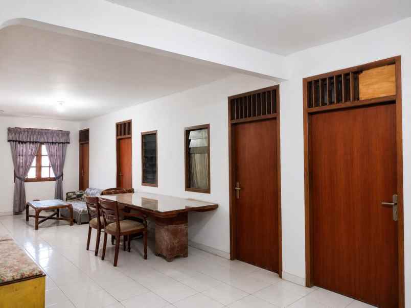 kost kebayoran baru