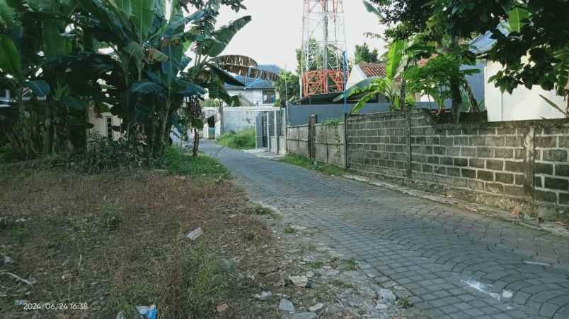 tanah depok