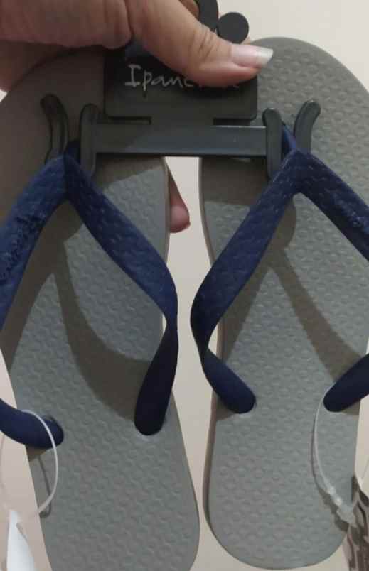 sepatu dan sandal bekasi