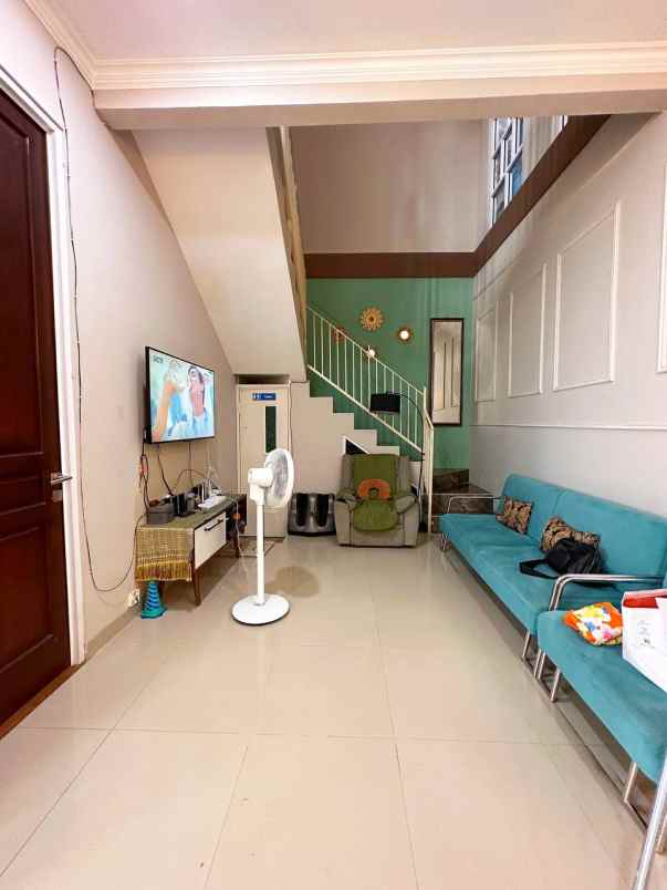 rumah bekasi