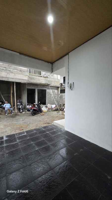 rumah ciracas