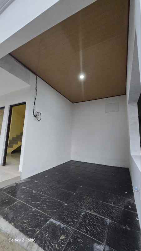 rumah ciracas
