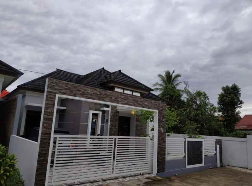 rumah pontianak kota