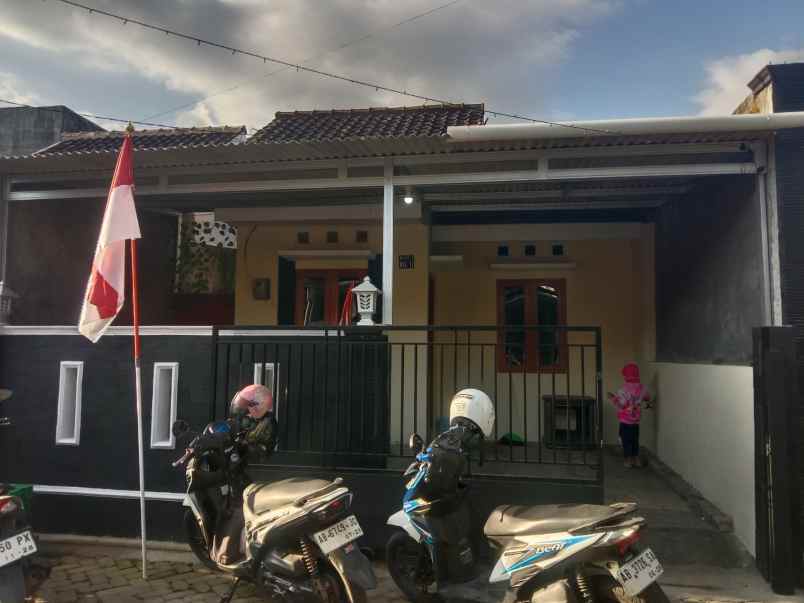 rumah banguntapan