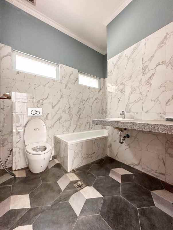 rumah jakarta selatan