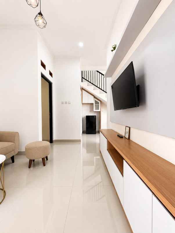 rumah bekasi