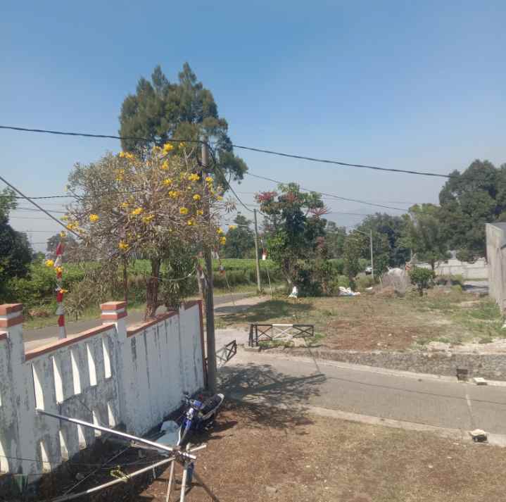 tanah ngamprah