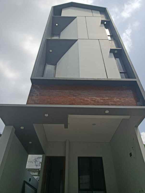 rumah jakarta selatan