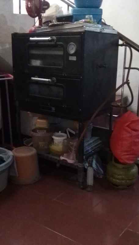 peralatan dapur gubeng