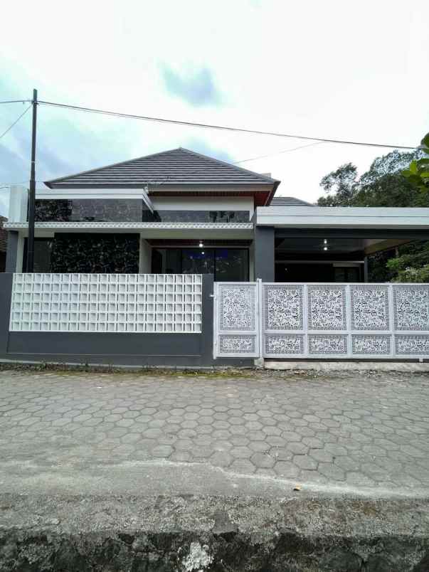 rumah ngemplak