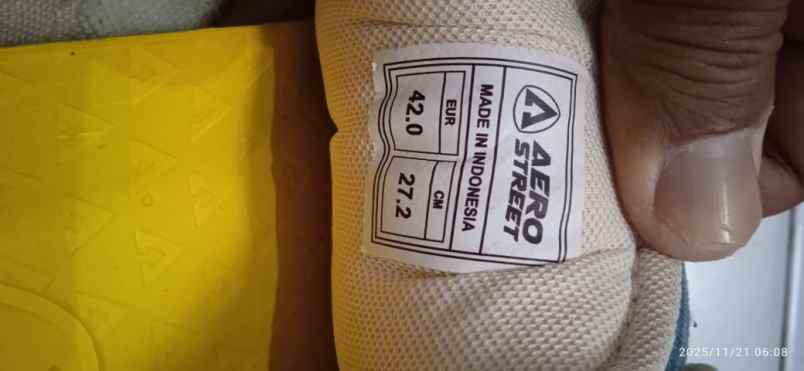 sepatu dan sandal pria wonoayu