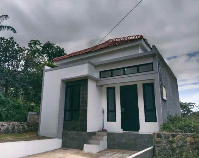 rumah ujung berung