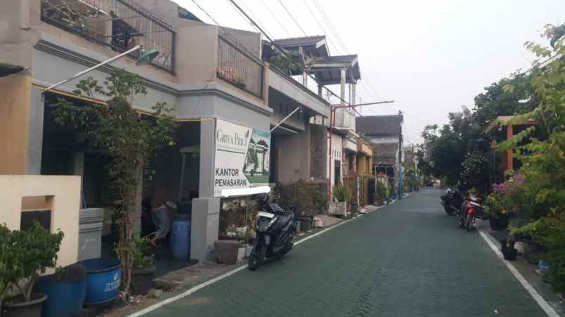 rumah mojolaban