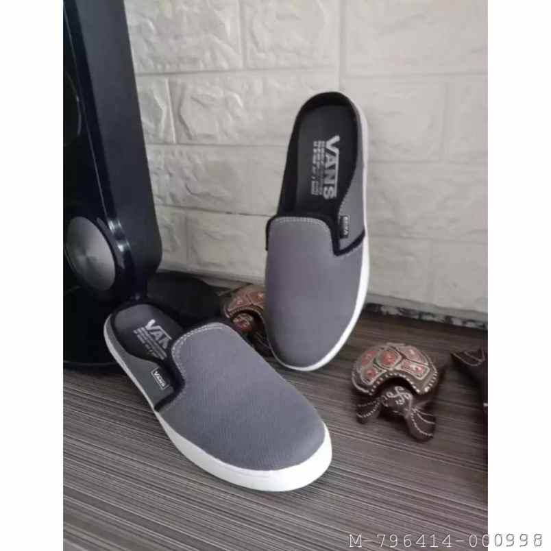 sepatu dan sandal cibodas