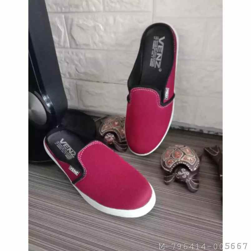 sepatu dan sandal cibodas