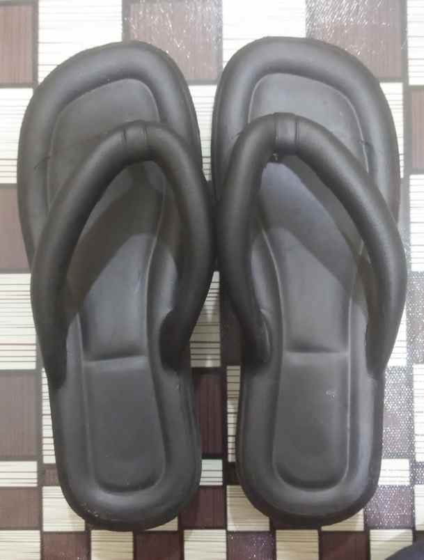 sepatu dan sandal palmerah